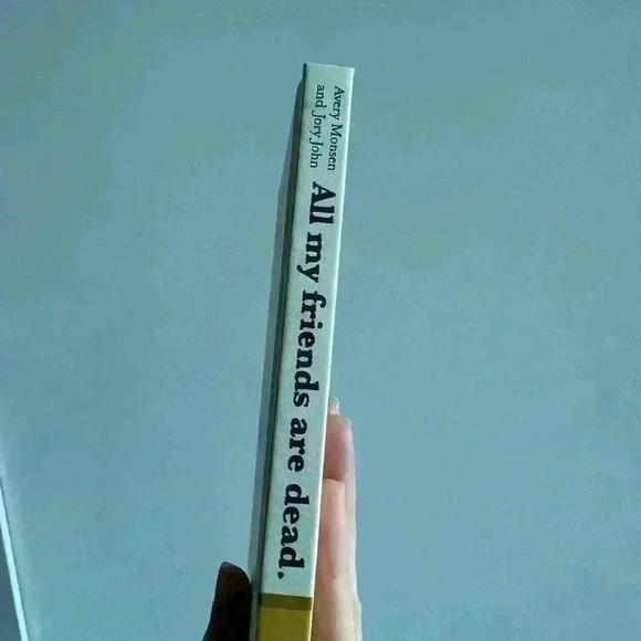 All My Friends Are Dead Funny Dark Humour Fun Joke Book Gift Urban Outfitters - Picture 4 of 5